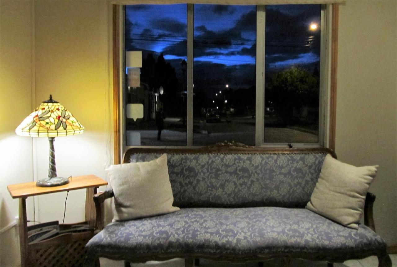 Patagonia Swiss House Hotel ปวยร์โตนาตาเลส ภายนอก รูปภาพ